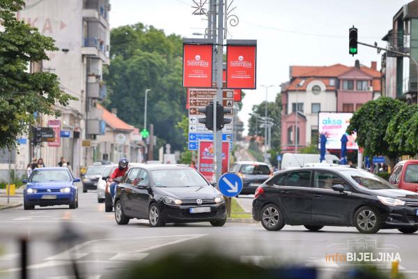 Mjestimično vlažni kolovozi