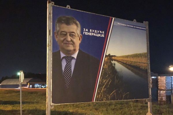 Gradska uprava potvrdila: Bilbordi sa slikom gradonačelnika Bijeljine plaćeni iz budžeta