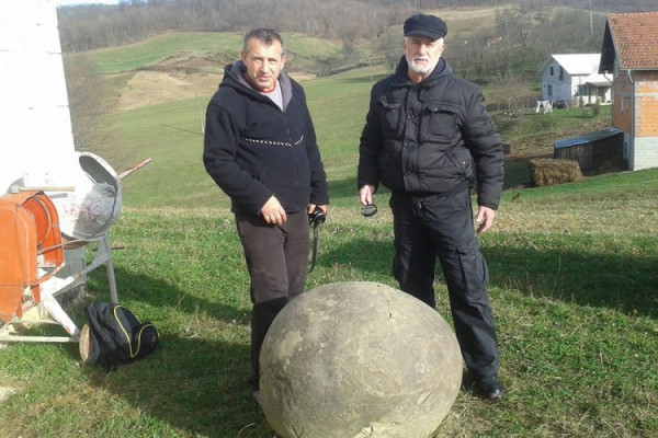 Misteriozne kugle kraj Zborišta privlače strance, vlasti ravnodušne