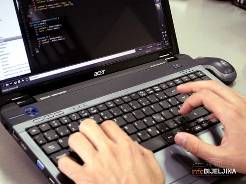 PODRŠKA ZA BOLJI RAD KOMPANIJA Privredna komora RS uspostavlja Centar za digitalnu transformaciju
