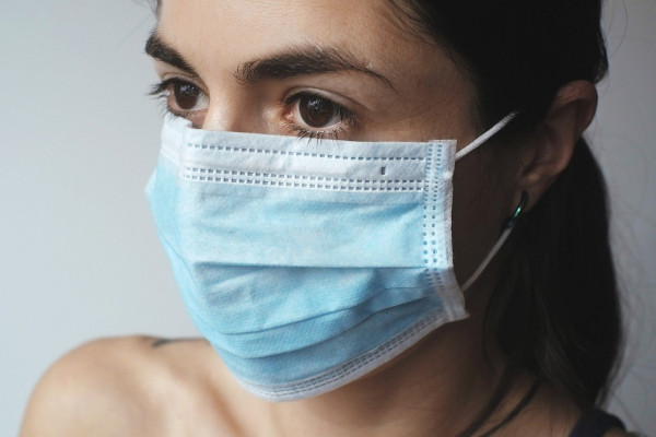 Štab odlučio: Obavezne maske i vani, zabrana okupljanja više od 10 osoba