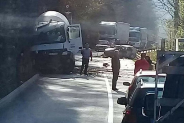 Teška nesreća kod Zvornika, jedna osoba poginula
