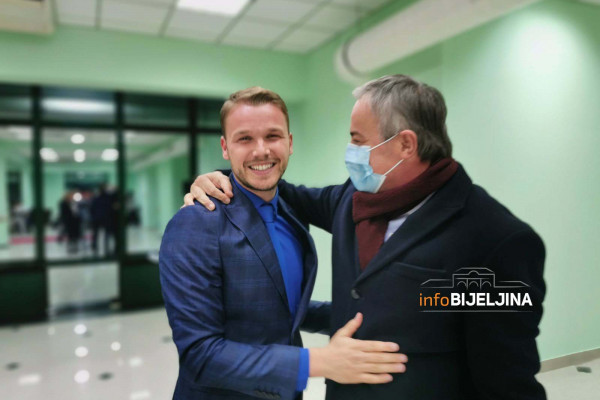 Stanivuković PROGLASIO pobjedu u Banjaluci