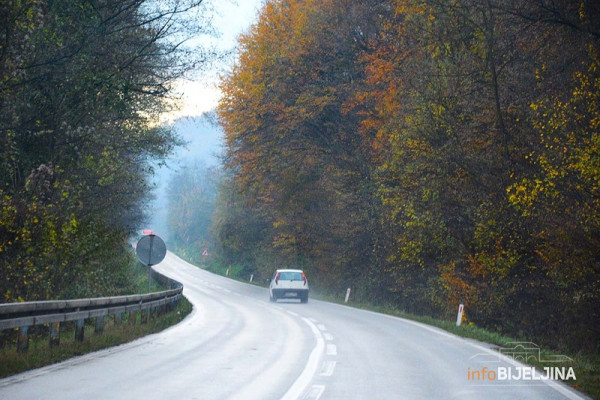 Kolovozi mokri, poledica u višim krajevima