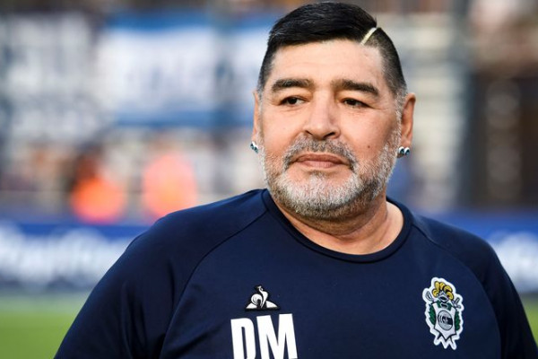 Šta je Maradona poželio da mu piše na spomeniku