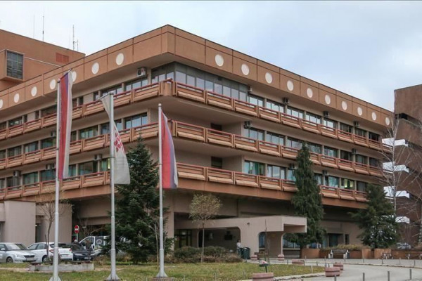 UKC RS: Ranjeni u pucnjavi u Trnu stabilno