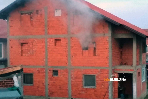 Požar u bijeljinskom naselju Koviljuše