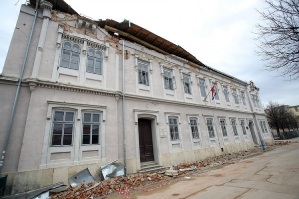 U novom potresu oštećeno nekoliko objekata u Petrinji