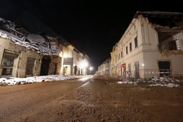 Tlo u Hrvatskoj se ne smiruje; Stanovnici Petrinje i Gline u strahu