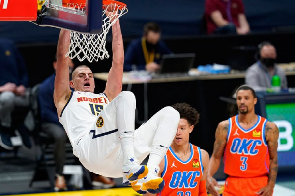 Jokić predvodio Denver u pobjedi nad Oklahomom