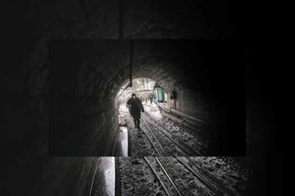 Na zeničkog rudara se obrušila veća količina uglja, iza nastradalog OSTALA PETOČLANA PORODICA