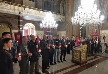 “Moramo da pošaljemo poruke mira” U Bijeljini služen parastos za borce pale u Teočaku i Majevici