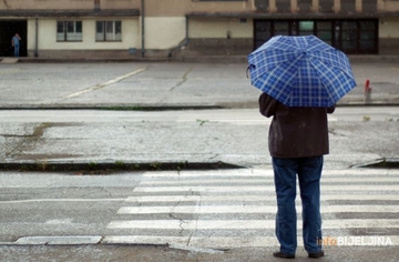 Sutra pretežno oblačno sa kišom, na planinama snijeg