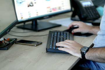 Muškarac i žena uhapšeni zbog prevare: Preko društvene mreže ukrali novac