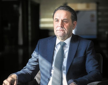 Detalji stravičnog udesa: Rasim Ljajić prevezen u bolnici, zadobio TEŽE POVREDE, vozaču nije bilo spasa