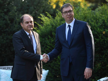 Vučić Šmitu: Vaše poslednje odluke ne doprinose stabilnosti