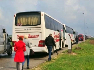 Autobusi iz Bijeljine krenuli na skup u Banjaluci