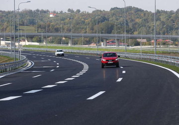 DIVLJAO NA AUTO-PUTU Vozio gotovo 235 kilometara na čas