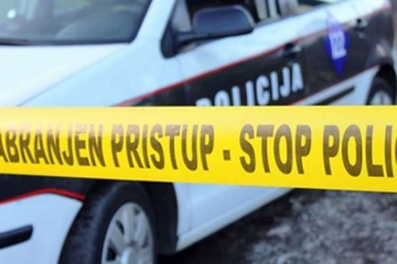 Pretukao punicu na njenom radnom mjestu i prijetio da će je ubiti nožem