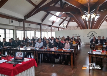 CRVENI KRST RS OBILJEŽAVA 30 GODINA RADA Pomoći svakome kome je pomoć potrebna (FOTO)