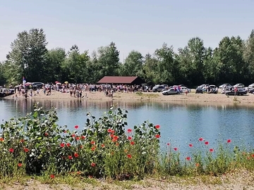 Kritika maturantima koji su ostavili deponiju: "Zar među vama nije bila bar jedna razumna glava?"