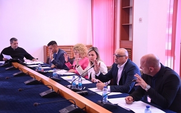 Sve bilo unaprijed odlučeno? Kontroverzno bodovanje otkriva kako su izabrani revizori RS /FOTO/