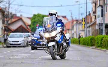 InfoBijeljina u patroli sa Slavišom Gejakom, bijeljinskim policajcem na motociklu (VIDEO)