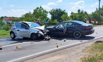 Bijeljina: Tri osobe povrijeđene u udesu (FOTO)