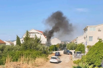 Hrabri Brčak spriječio tragediju: Spasio dvije žene i dijete iz vile u plamenu