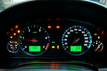  Grešku KOJU prave mnogi vozači, a ne znaju da time uništavaju automobil