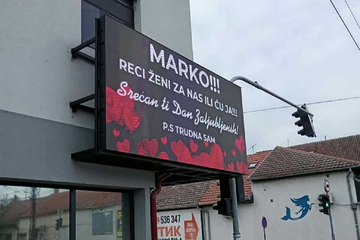 Dan zaljubljenih obilježila poruka na bilbordu