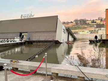 Počeo tonuti i prednji dio Freestylera: Ne isključujemo mogućnost diverzije