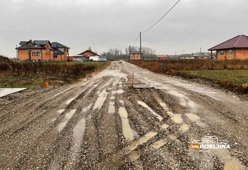 Mještani MZ Ledinci gube strpljenje: Kada ćemo dobiti obećani asfalt i bolju struju? (FOTO)