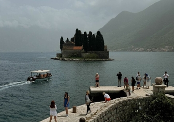 Kafa i sok u prosjeku 5 evra: Ako idete na LJETOVANJE U CRNU GORU, ovo su cijene u kafićima, restoranima i prodavnicama