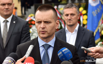 Lukač: MUP opredijeljen da očisti redove od korumpiranih pripadnika