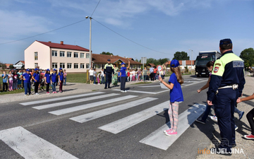 MUP RS: Poziv vozačima na oprez zbog početka školske godine