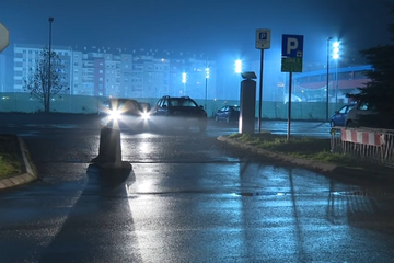 Uklonjene barijere na parkingu kod RTRS, asistirala policija