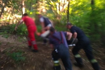 Medicinska sestra slomila nogu spasavajući dijete iz provalije u Banjaluci