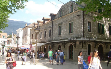 Ludilo cijena u Trebinju: Za dva noćenja traže i do 880 maraka