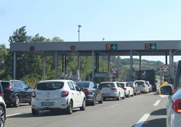 Pojačana frekvencija vozila na izlazu i ulazu u BiH
