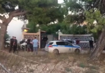 Opsadno stanje kod Atine: U pucnjavi stradalo šestoro ljudi, a ovo su prvi snimci sa mjesta nesreće (VIDEO)