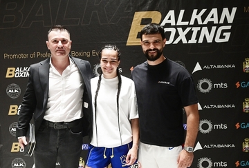 Naša banka nastavlja saradnju sa šampionkom Sarom Ćirković nakon pobjede na Balkan Boxing 8 