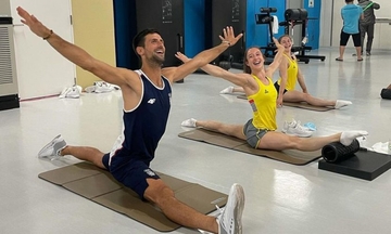 Đoković upao na trening gimnastičarki i oduševio špagom