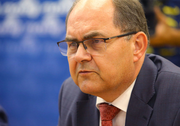 “Ako neko želi da ukine Republiku Srpsku, moraće se suočiti sa mnom” Šmit najavio obraćanje Generalnoj skupštini UN