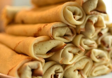 OGLAS PRIVUKAO PAŽNJU Za pečenje i prodaju palačinki na plaži plata 1.330 evra