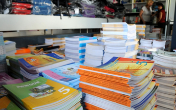 Velike novine u školama RS: Od jeseni 21 novi udžbenik i prvi digitalni sadržaji za učenike