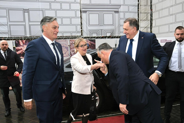 Trišić Babić, Karan i Dodik kod Orbana: Premijer nam se divi