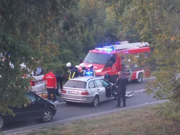 Vozač i suvozač povrijeđeni u udesu u Trnjacima