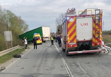 Udario u 17 automobila KOD GRANIČNOG PRELAZA: Vozač kamiona koji se zaletio u kolonu bio drogiran