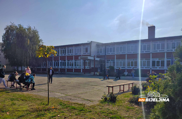 Nagrada za trud i znanje: Najbolji učenici bijeljinske škole na izletu na Zlatiboru /FOTO/